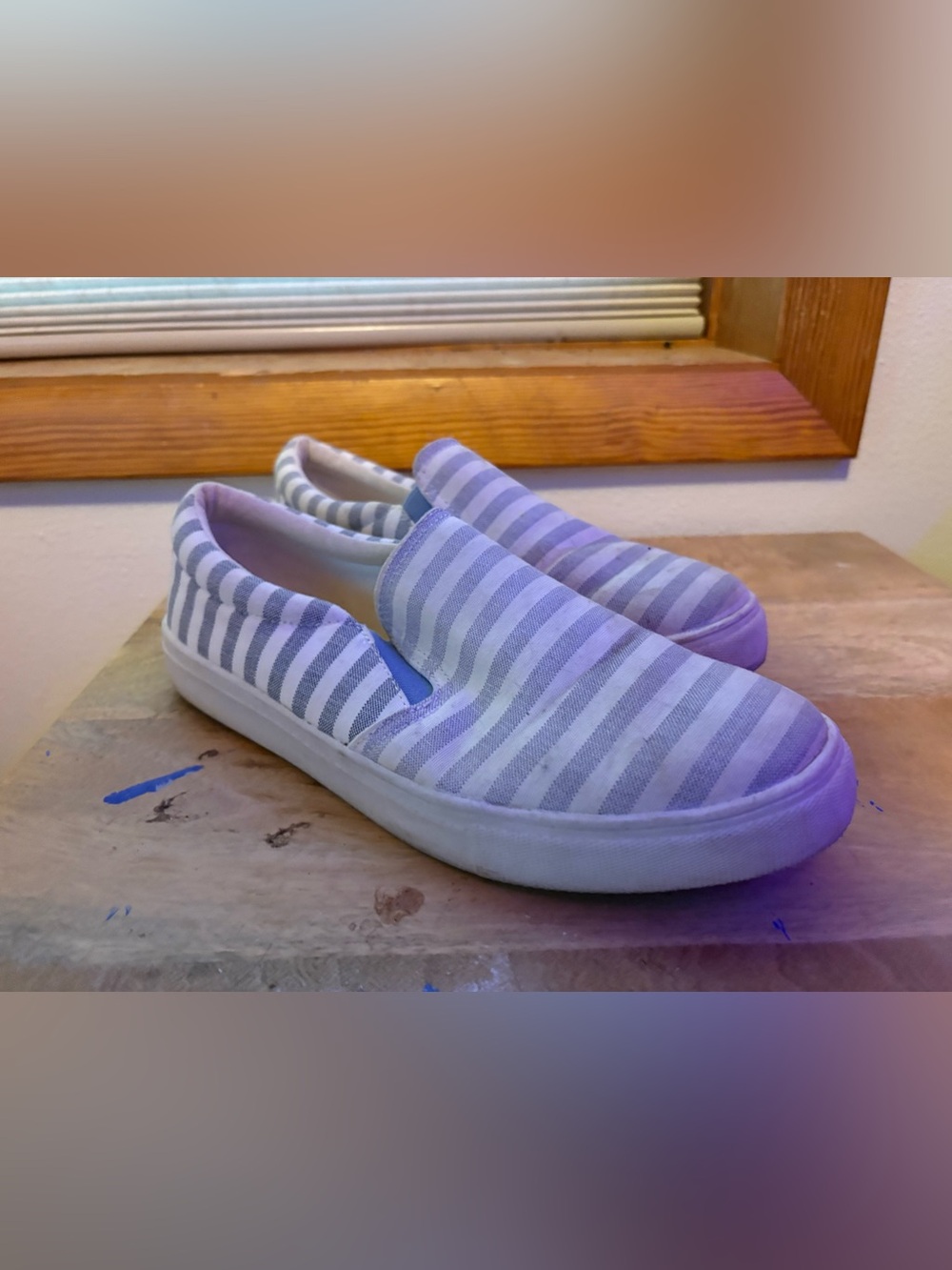 aerie Kids Slip-On Striped Sneakers in Gray and White